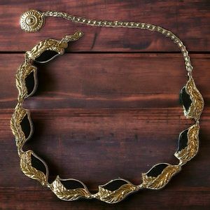 VTG Il-Yang Belt Gold w/ Black Enamel Leaf-Shaped Links Adjustable 31-42” Korea